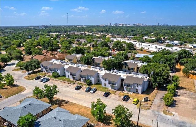 2000 Kazmeier 4, Bryan, TX 77802