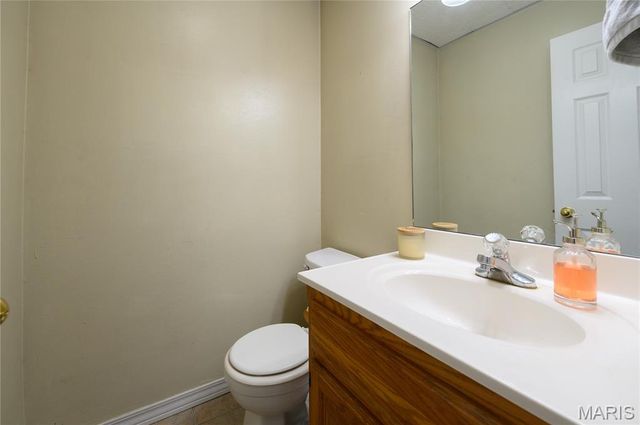 16475 Hardwood Lane, St Robert, MO 65584