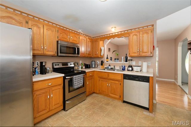 16475 Hardwood Lane, St Robert, MO 65584