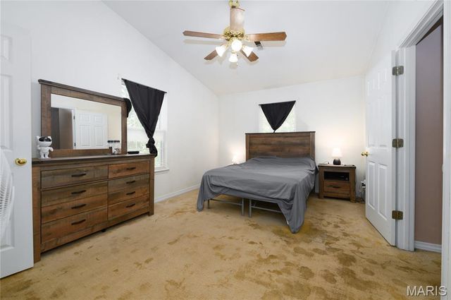 16475 Hardwood Lane, St Robert, MO 65584