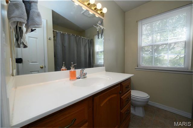 16475 Hardwood Lane, St Robert, MO 65584