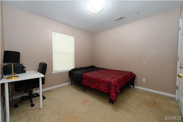 16475 Hardwood Lane, St Robert, MO 65584