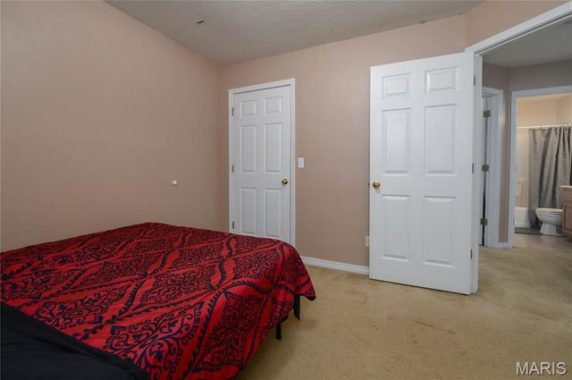 16475 Hardwood Lane, St Robert, MO 65584