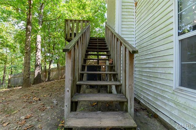 16475 Hardwood Lane, St Robert, MO 65584