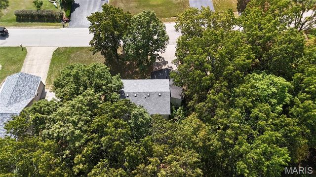 16475 Hardwood Lane, St Robert, MO 65584