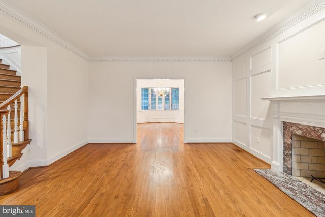 2527 HUNTER MILL RD, Oakton, VA 22124