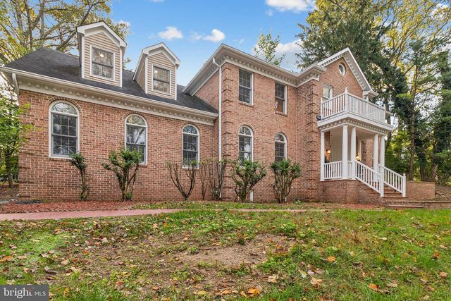 2527 HUNTER MILL RD, Oakton, VA 22124