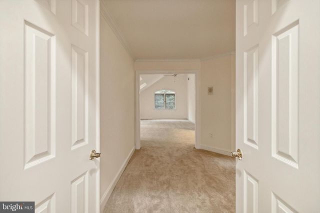 2527 HUNTER MILL RD, Oakton, VA 22124