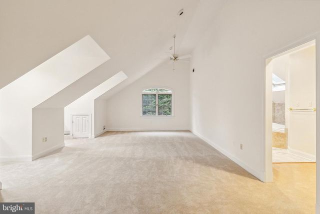 2527 HUNTER MILL RD, Oakton, VA 22124