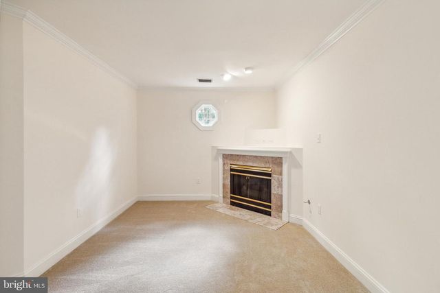 2527 HUNTER MILL RD, Oakton, VA 22124