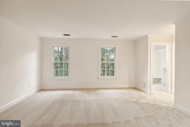 2527 HUNTER MILL RD, Oakton, VA 22124