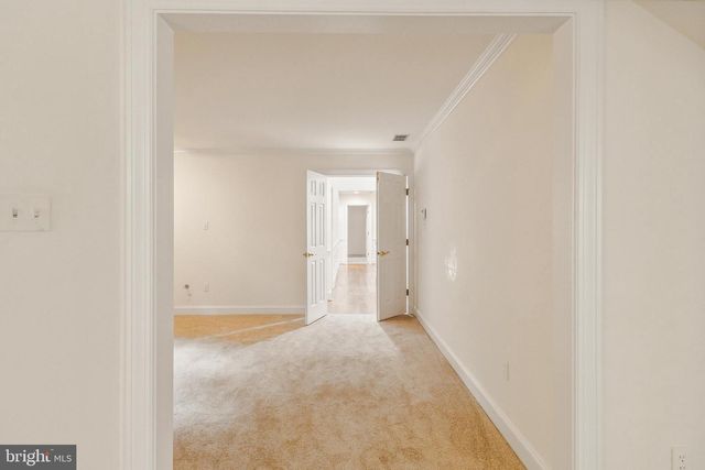 2527 HUNTER MILL RD, Oakton, VA 22124