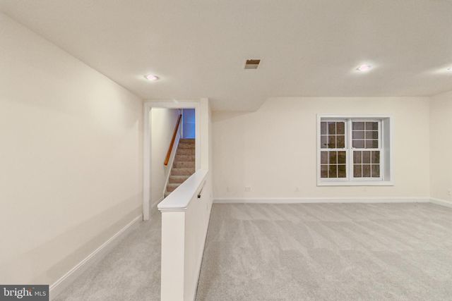 2527 HUNTER MILL RD, Oakton, VA 22124