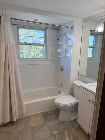 330 West St, Braintree, MA 02184