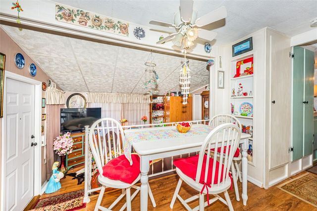 4187 72ND STREET N 32, St Petersburg, FL 33709