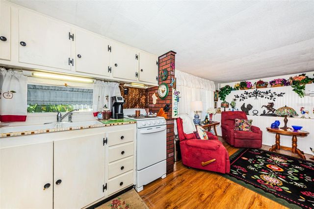 4187 72ND STREET N 32, St Petersburg, FL 33709