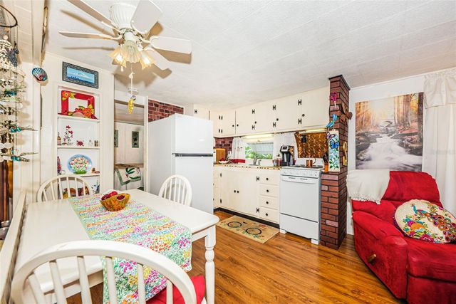 4187 72ND STREET N 32, St Petersburg, FL 33709