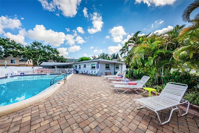 4187 72ND STREET N 32, St Petersburg, FL 33709