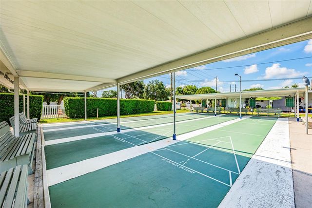 4187 72ND STREET N 32, St Petersburg, FL 33709