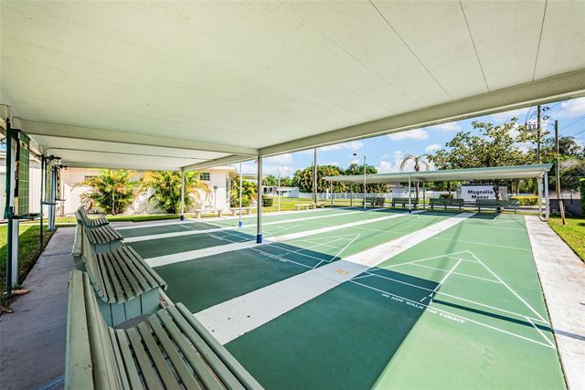 4187 72ND STREET N 32, St Petersburg, FL 33709