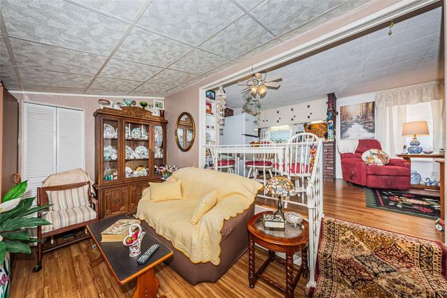 4187 72ND STREET N 32, St Petersburg, FL 33709