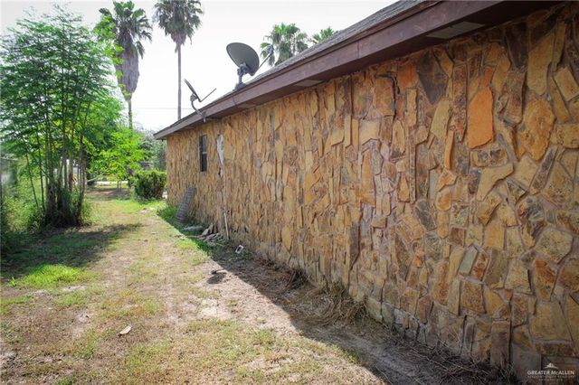 15809 W Los Cerritos Circle, Edinburg, TX 78541