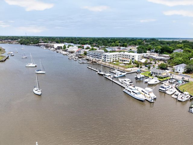 127 Broad St., Georgetown, SC 29440