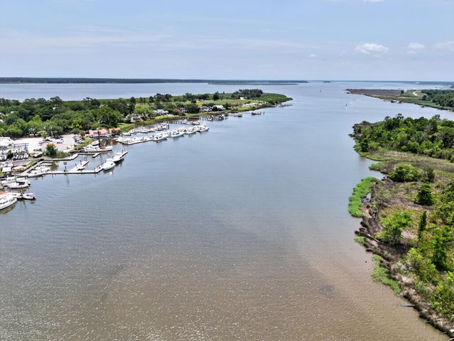 127 Broad St., Georgetown, SC 29440