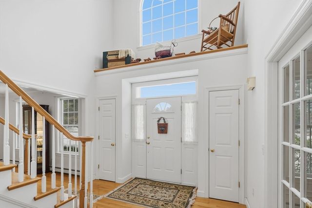 24 Talbott Farm Dr, Mendon, MA 01756