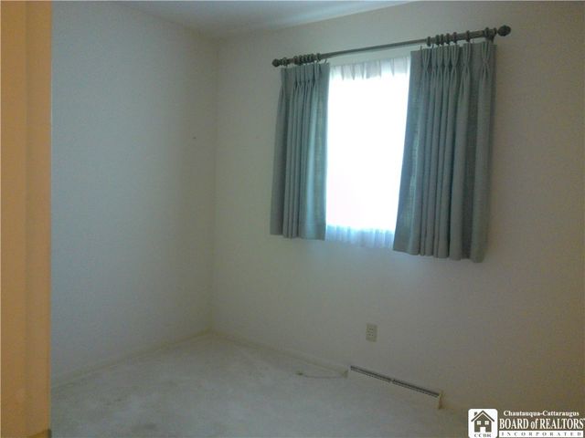 165 Connecticut Avenue, Jamestown, NY 14701