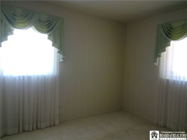 165 Connecticut Avenue, Jamestown, NY 14701