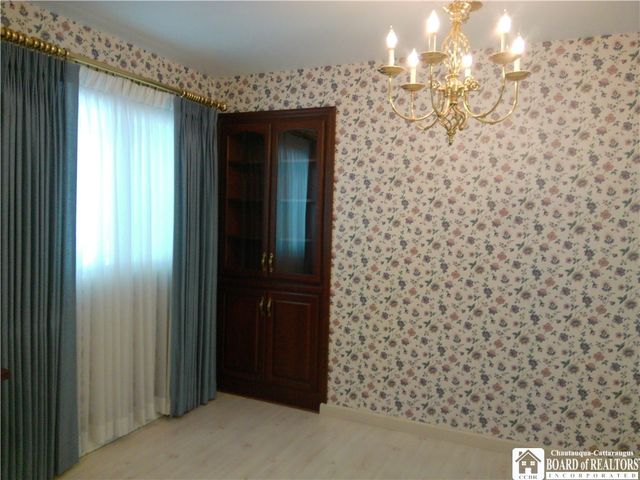 165 Connecticut Avenue, Jamestown, NY 14701