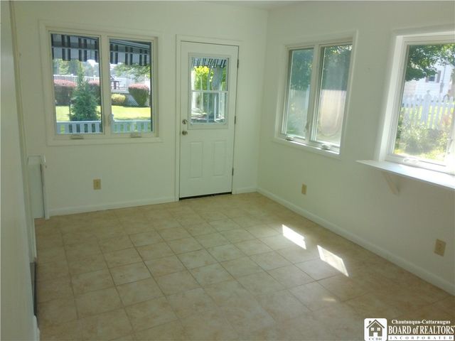 165 Connecticut Avenue, Jamestown, NY 14701