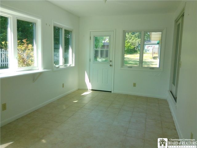 165 Connecticut Avenue, Jamestown, NY 14701