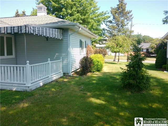 165 Connecticut Avenue, Jamestown, NY 14701