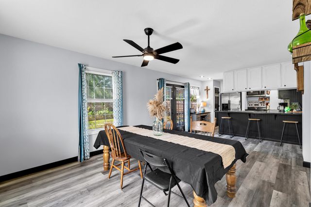 105 Pennycuick Drive, Mountain View, MO 65548