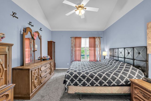 105 Pennycuick Drive, Mountain View, MO 65548