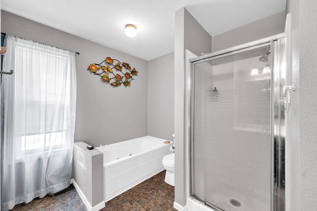 105 Pennycuick Drive, Mountain View, MO 65548