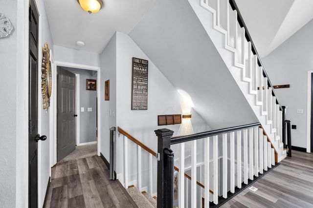 105 Pennycuick Drive, Mountain View, MO 65548