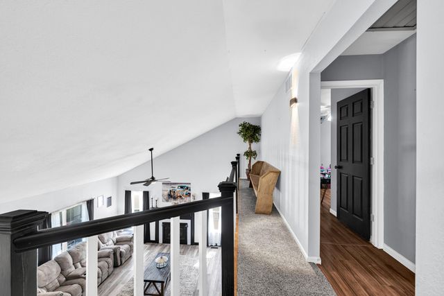 105 Pennycuick Drive, Mountain View, MO 65548