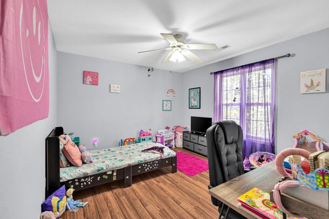 105 Pennycuick Drive, Mountain View, MO 65548