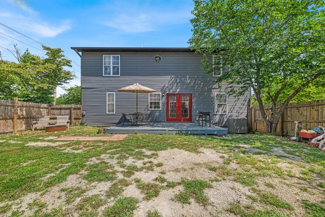 105 Pennycuick Drive, Mountain View, MO 65548