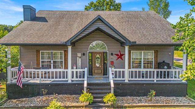 105 Pennycuick Drive, Mountain View, MO 65548