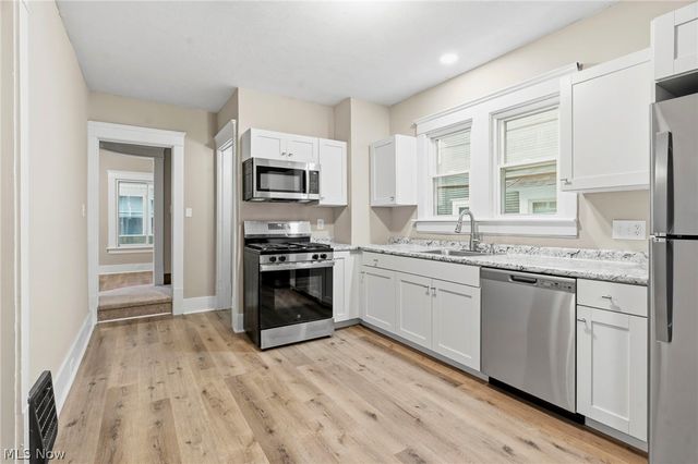 50 Belvidere Way, Akron, OH 44302