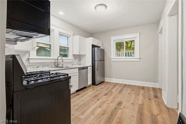 50 Belvidere Way, Akron, OH 44302