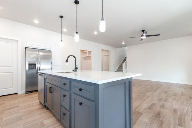 1312 Hummingbird Lane, Grove, OK 74344