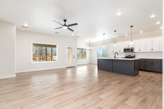 1312 Hummingbird Lane, Grove, OK 74344