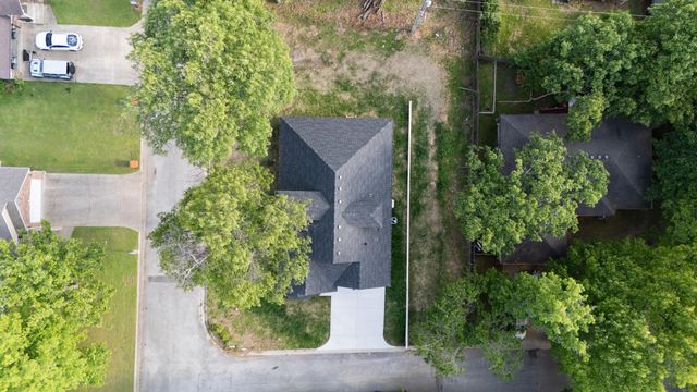 1312 Hummingbird Lane, Grove, OK 74344