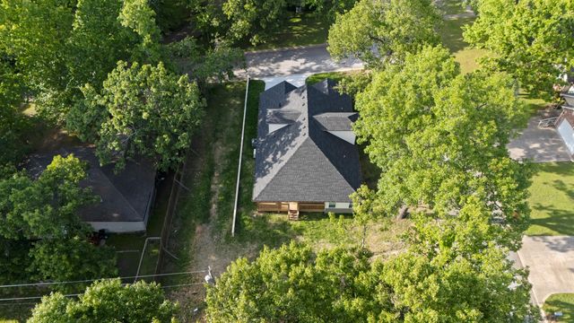 1312 Hummingbird Lane, Grove, OK 74344