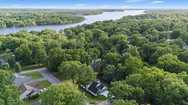 1312 Hummingbird Lane, Grove, OK 74344